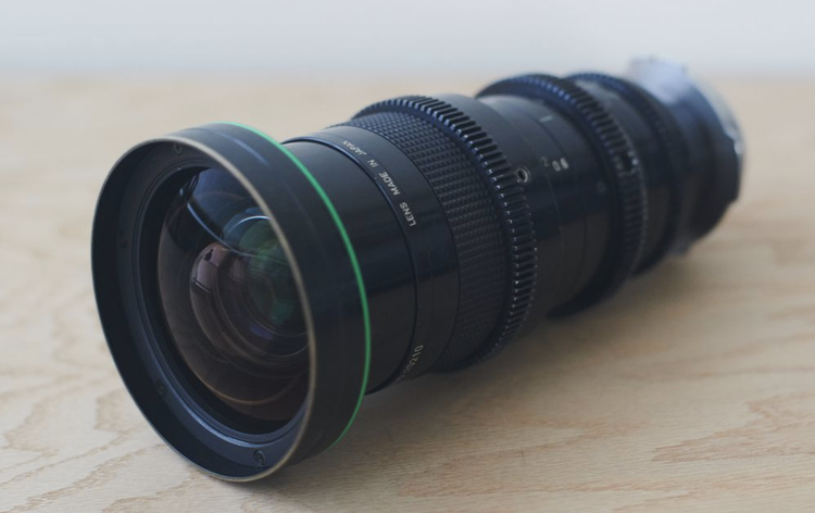 Canon S16 8-64 T2.4  Zoom Lens