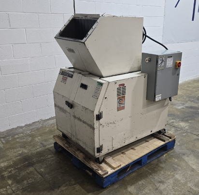 Cumberland 1018X Granulator