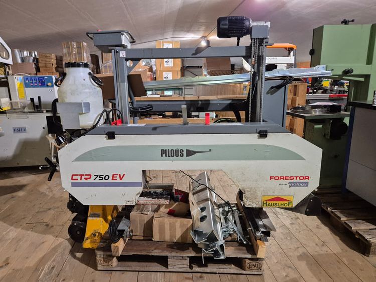 Pilous CTR750EV Small sawmill