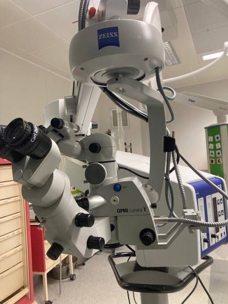 ZEISS Lumera T Ophthalmologic Microscope