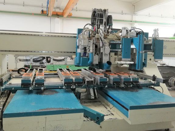 Uniteam Maxima 2M CNC Router