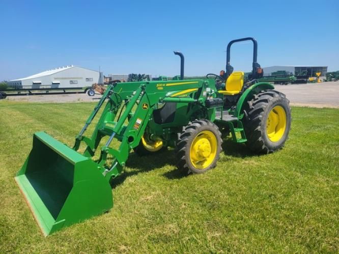 john-deere-5075e-tractor