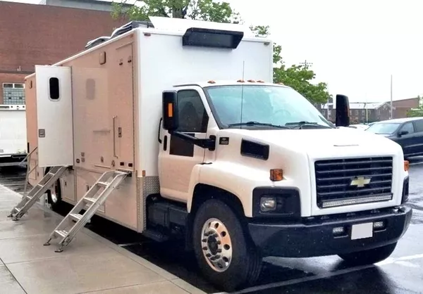 GMC C6500 A-UNIT PRODUCTION TRUCK