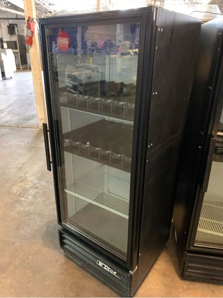 True GDM-12, Door Refrigerator