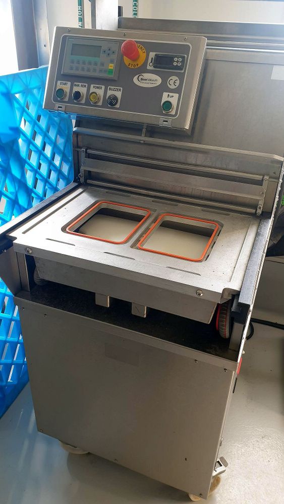 Boss BS40 Maxi AUTOMATIC GAS FLUSH VACUUM TRAY SEALER