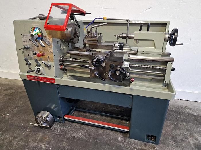 Colchester STRAIGHT BED CENTRE LATHE 1800 rpm STUDENT 1800 13" x 25"