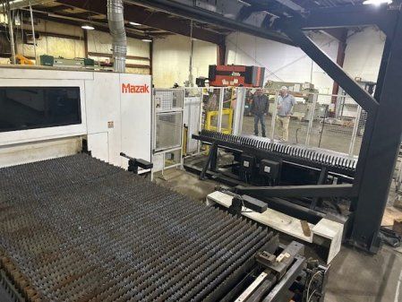 Mazak OPTIPLEX II 3015 FIBER LASER,PREVIEW III CONTROL MFG:2016 MAZATROL Preview 3