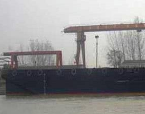 73 m Pontoon / Barge