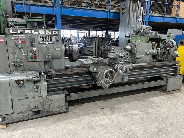 Leblond ENGINE LATHE 1300 rpm 3220