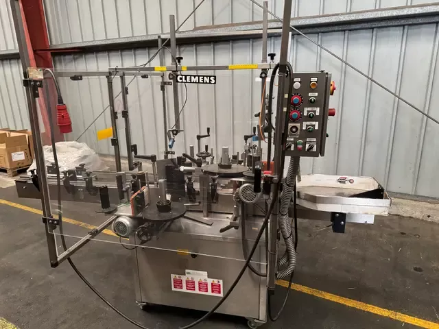 Enos Base Self Adhesive Labeler