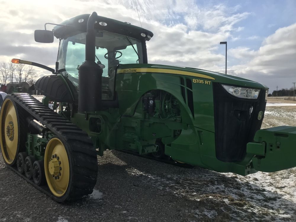 John Deere 8335RT Tractor