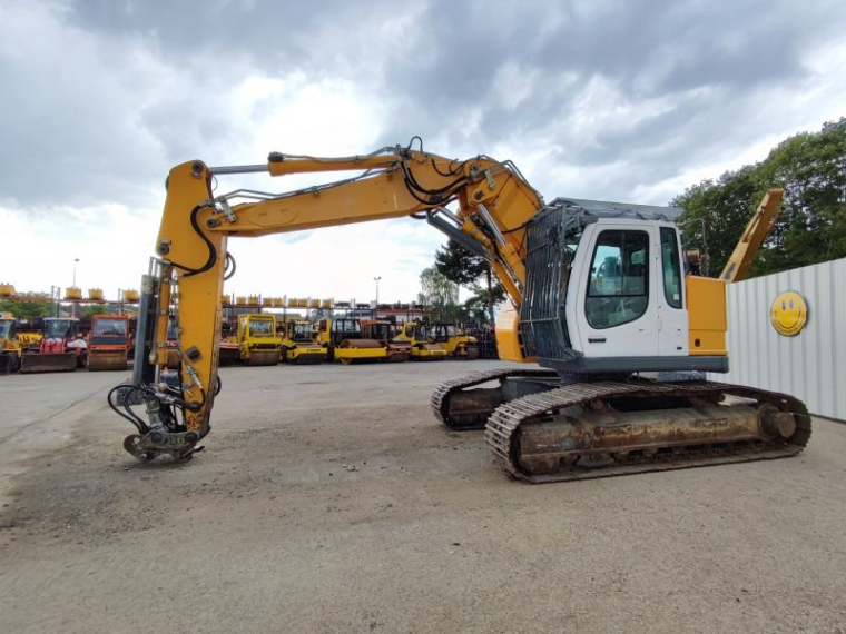 Liebherr R924 Compact Litronic Tracked Excavator