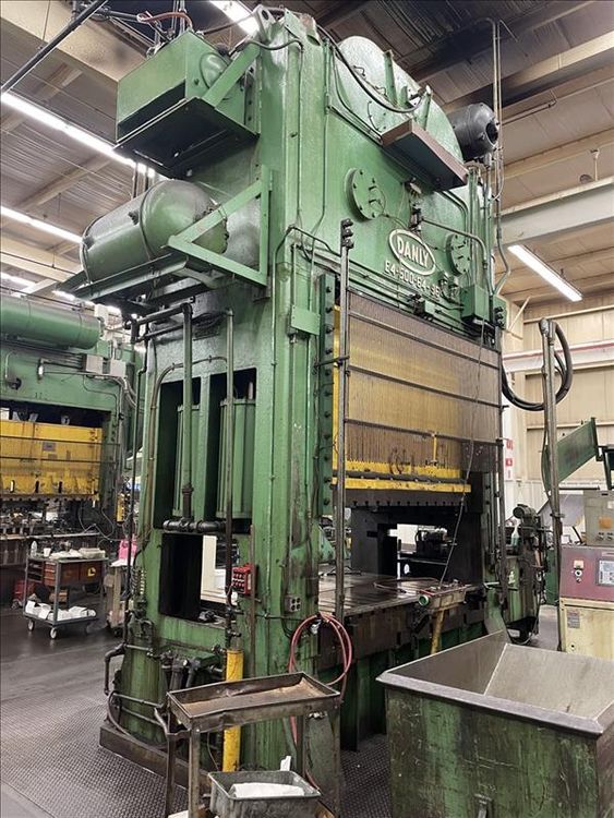 Danly E4-500-64-96 STRAIGHT SIDE ECCENTRIC GEARED PRESS 500 Ton