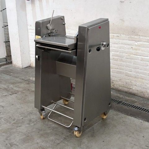 Maja Skinny Derinding Machine