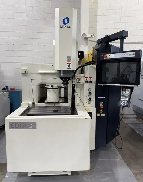 Makino EDGE3i CNC Sinker EDM