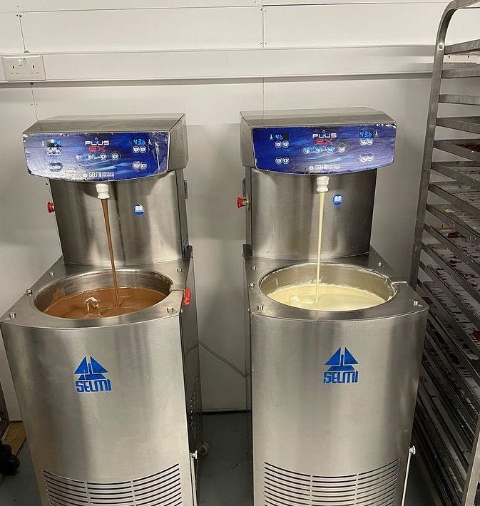 2 Selmi PLUS EX.  Chocolate Temperers