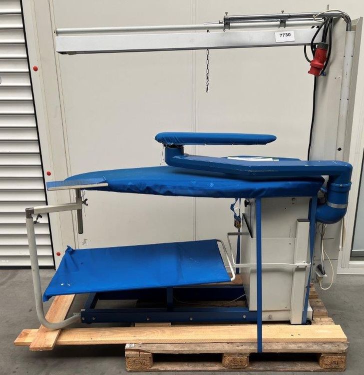 Veit CR2 ironing board