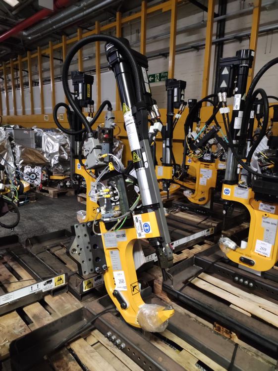 JLR Riveting Surplus from Atlas Copco & Henrob, UK