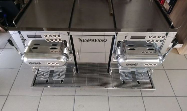 Nespresso Aguila 420 Coffee machine