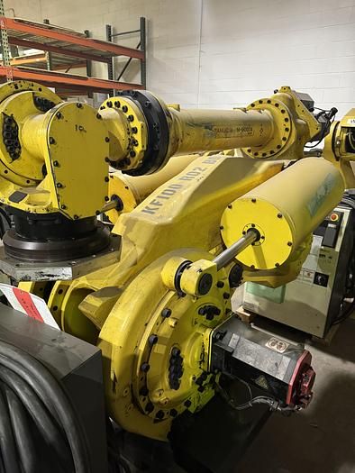 Fanuc M-900iA/600 6 AXIS ROBOT WITH R-30iA CONTROLLER 600 kg