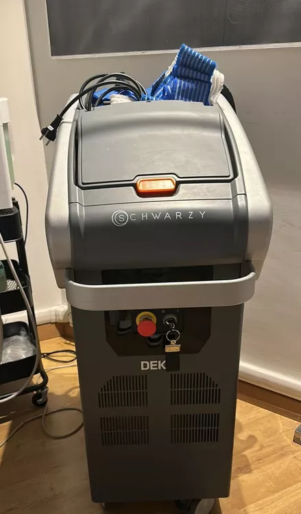 DEKA Schwarzy Laser