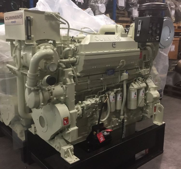 2 Cummins KTA19-M3 Diesel Marine Engine
