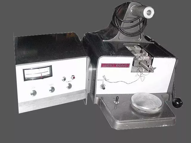 Westbond 7416 Wire Bonder