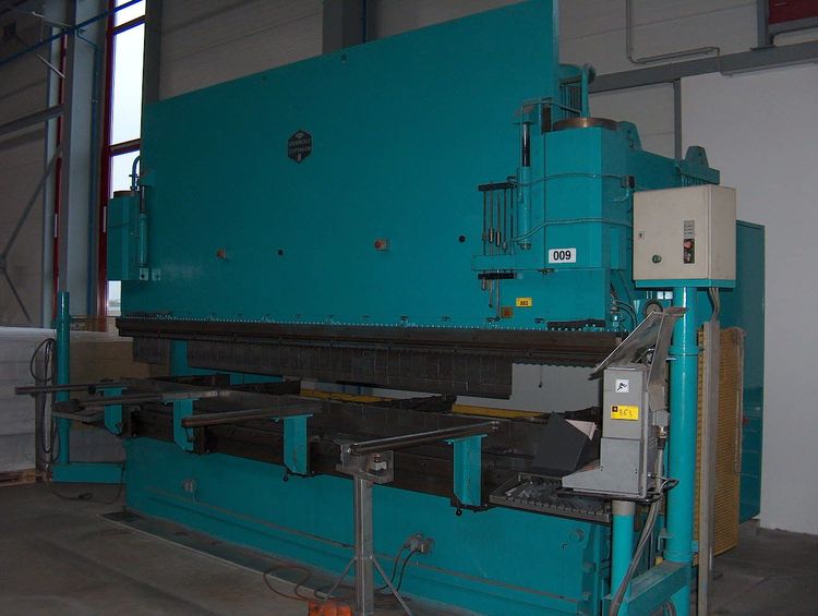 Hammerle AP 175/4550 175 ton