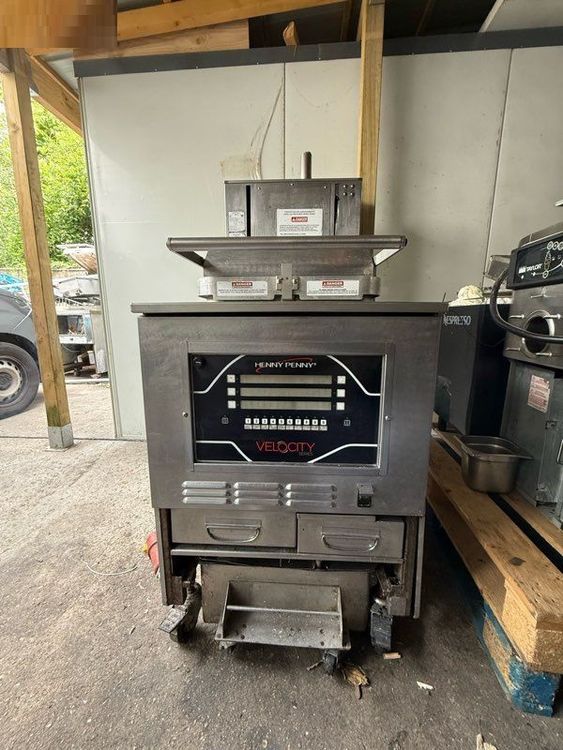Henny Penny Pressure Fryer