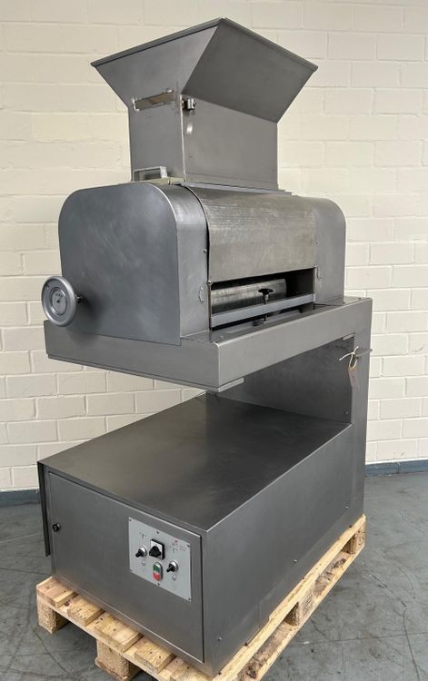 Rijkaart LUR 650 Dough band former