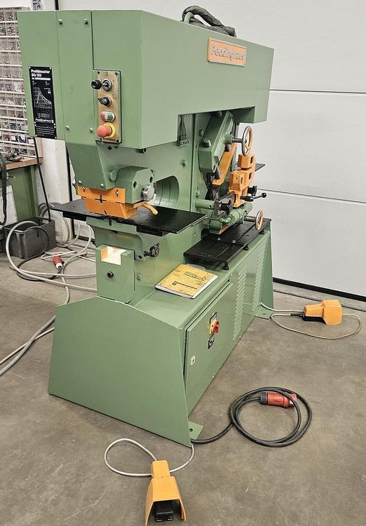 Peddinghaus PEDDIMASTER 80/110 Max. punching force: 800 kN/ Max. shearing force: 1100 kN