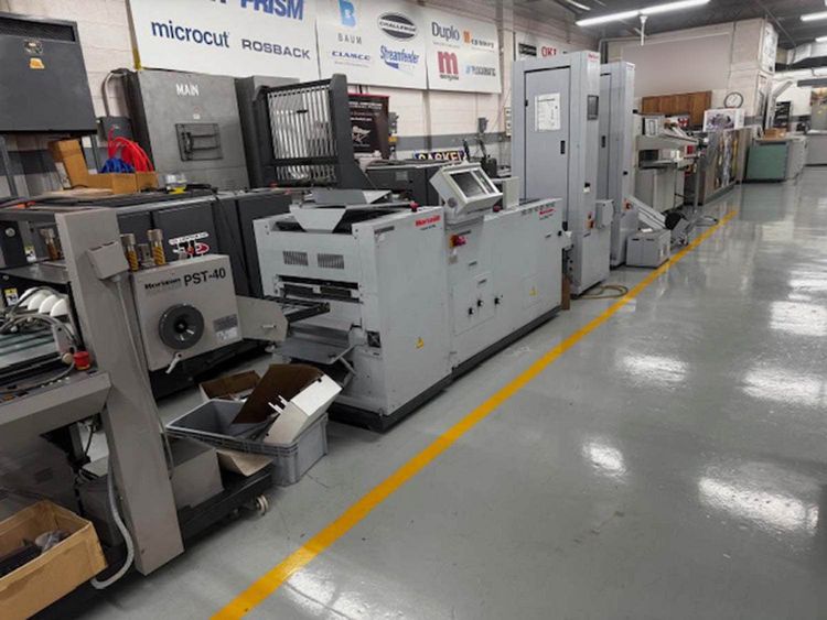 Horizon VAC-100a 20 Station Collator with SPF-200a Booklet and FC-200a Trimmer