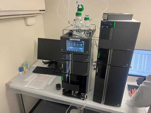 Shimadzu High Performance Liquid Chromatograph