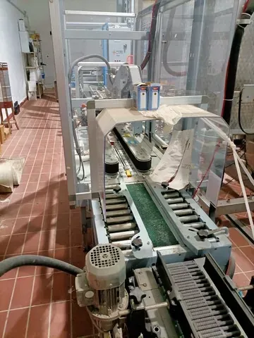 Gravity glass bottling line
