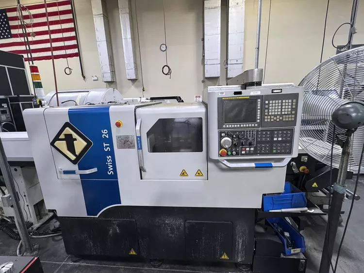 Tornos Fanuc 31i-Model B control 10,000 RPM ST26 2 Axis