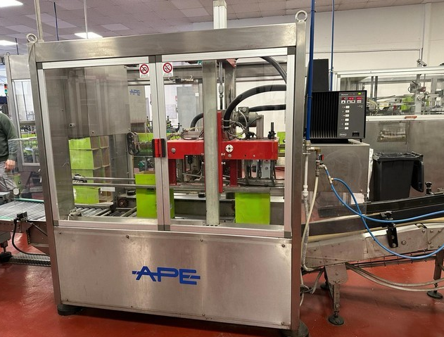 APE CH 2000 HM, Carton closer