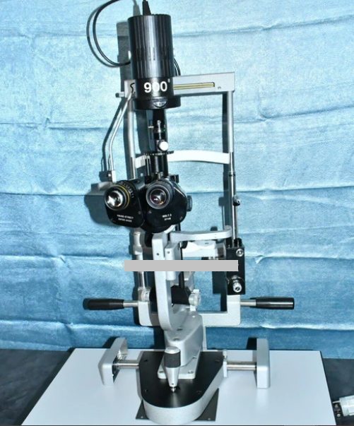 Haag Streit BQ 900 Slit Lamp with Goldmann Tonometer
