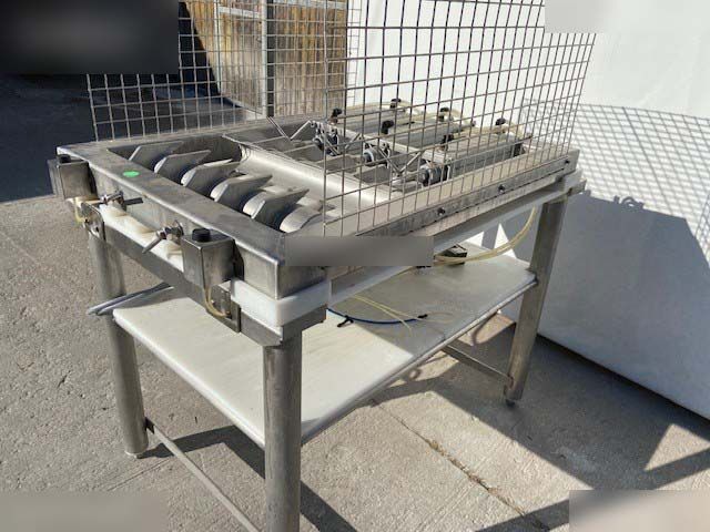 NN PRESS FOR ROLLING COLD MEATS