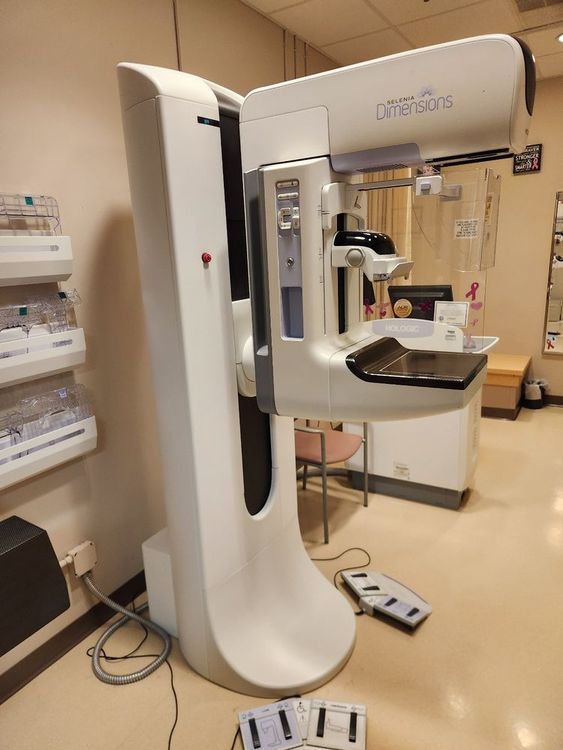 Hologic Dimensions 3D Tomo Mammo
