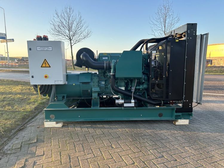 Perkins 2200 Series 350 kVA