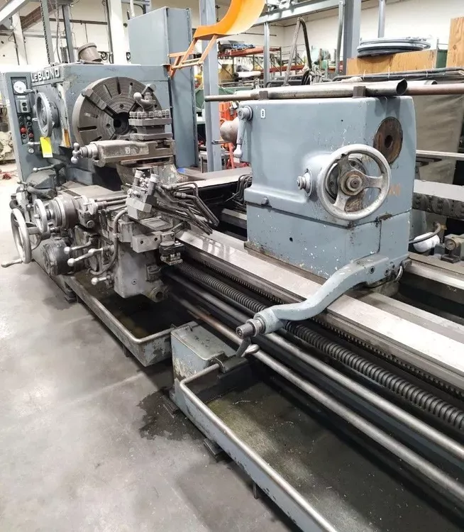 Leblond ENGINE LATHE 1300 RPM's 3220-25