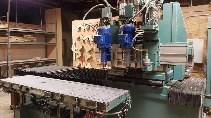 Ekstrom Carlson 444 CNC Router