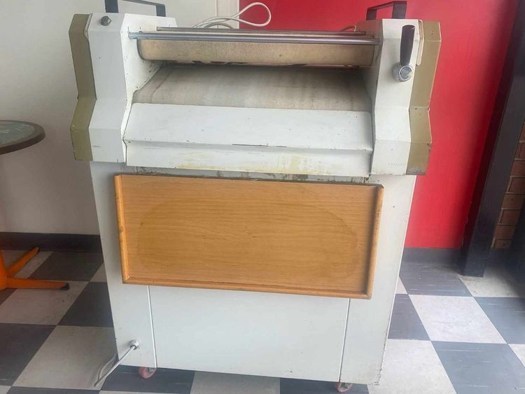 Sottoriva Bread/Vietnamese Roll Moulder