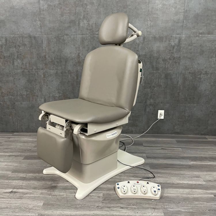 Brewer Assist Pro 7500 Programmable Procedure Chair