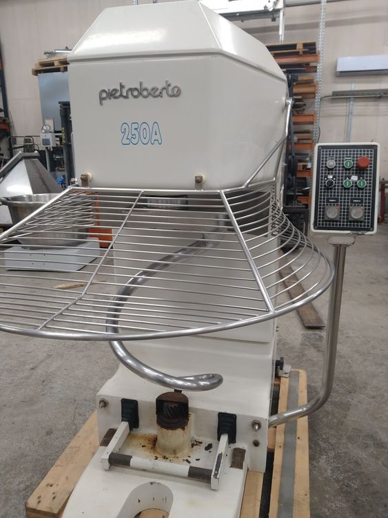 Pietro Berto 250A two pans dough machine