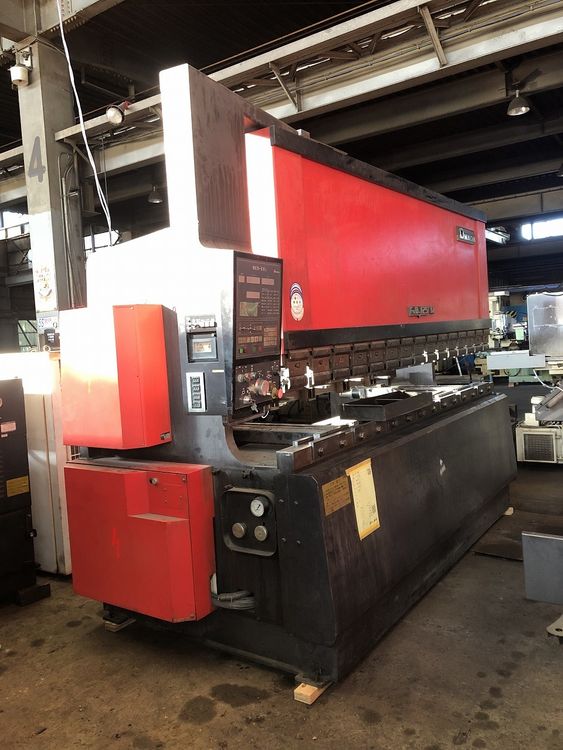Amada FBD1253E 125 t