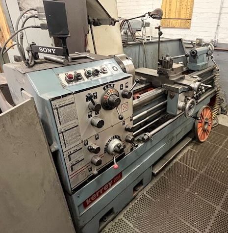 Kerrey ENGINE LATHE 1,500 rpm Kerrey