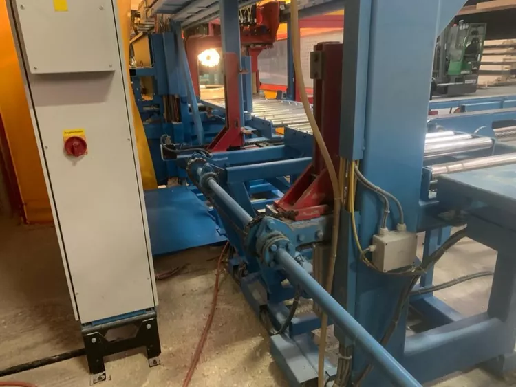 Hundegger K2i-5-625 Joinery machine