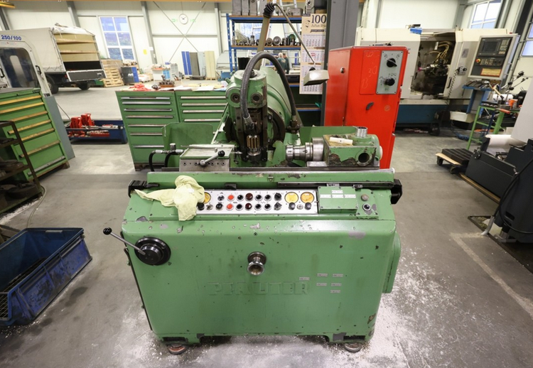 Pfauter P 160 H 400 U/min Gear Hobbing Machine - Horizontal