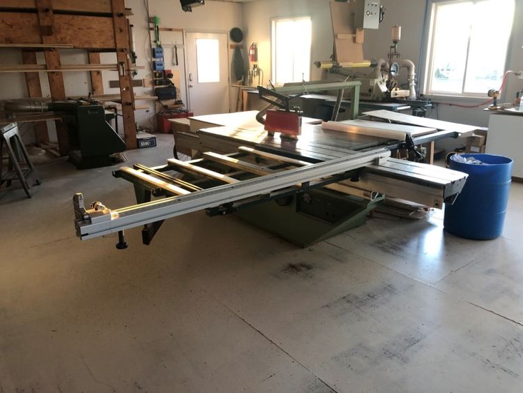 Sliding Table Saw